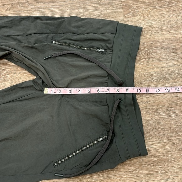 Athleta Trekkie North Jogger. Size 2. - Picture 7 of 9